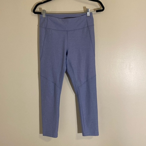 Outdoor Voices Periwinkle Cropped Leggings Size Medium - Picture 5 of 9